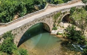 Entrecasteaux Mentone